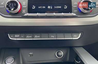 Седан Audi A4 2021 в 