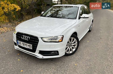 Седан Audi A4 2014 в Дніпрі