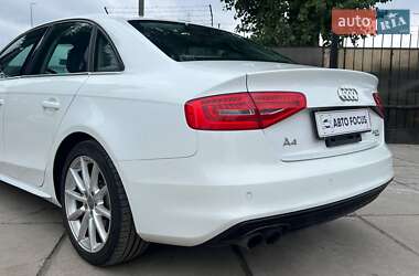 Седан Audi A4 2014 в 