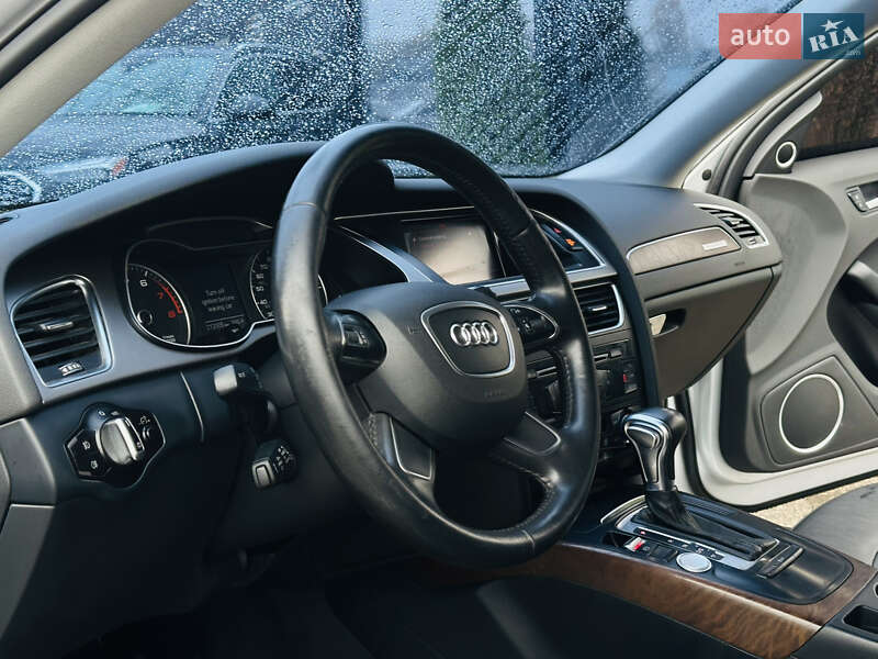 Седан Audi A4 2013 в Харькове