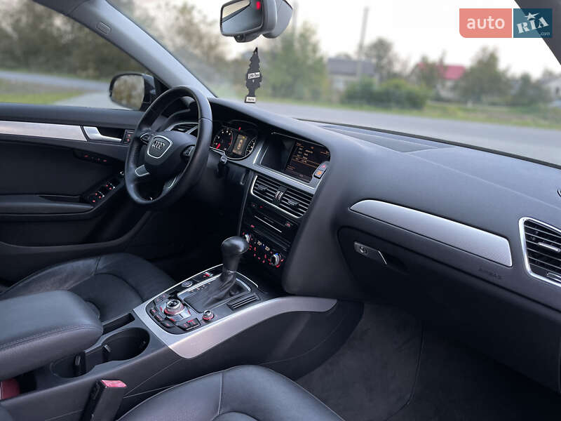 Седан Audi A4 2013 в Яворове