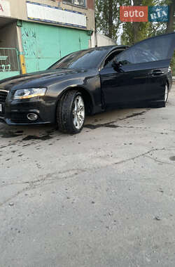 Седан Audi A4 2011 в 