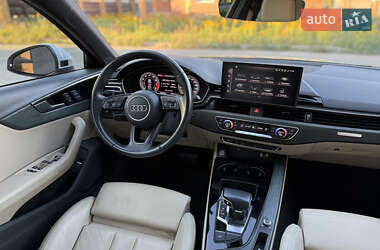 Седан Audi A4 2020 в 