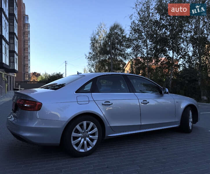 Седан Audi A4 2014 в Полтаве