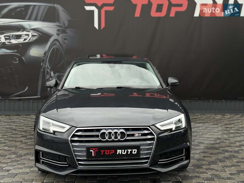 Седан Audi A4 2017 в Львові
