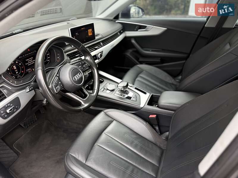 Седан Audi A4 2017 в Львові