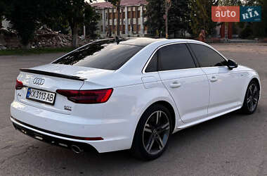 Седан Audi A4 2016 в 