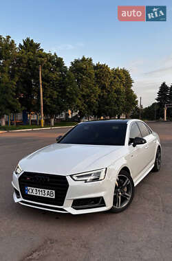 Седан Audi A4 2016 в 