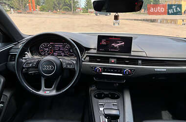 Седан Audi A4 2016 в 