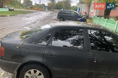 Седан Audi A4 1996 в Куликівці
