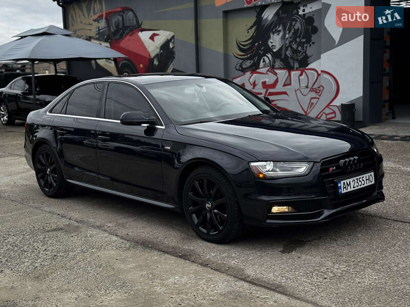 Audi A4 2014