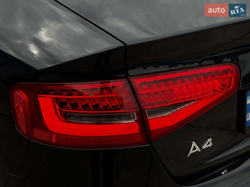 Седан Audi A4 2014 в Житомирі