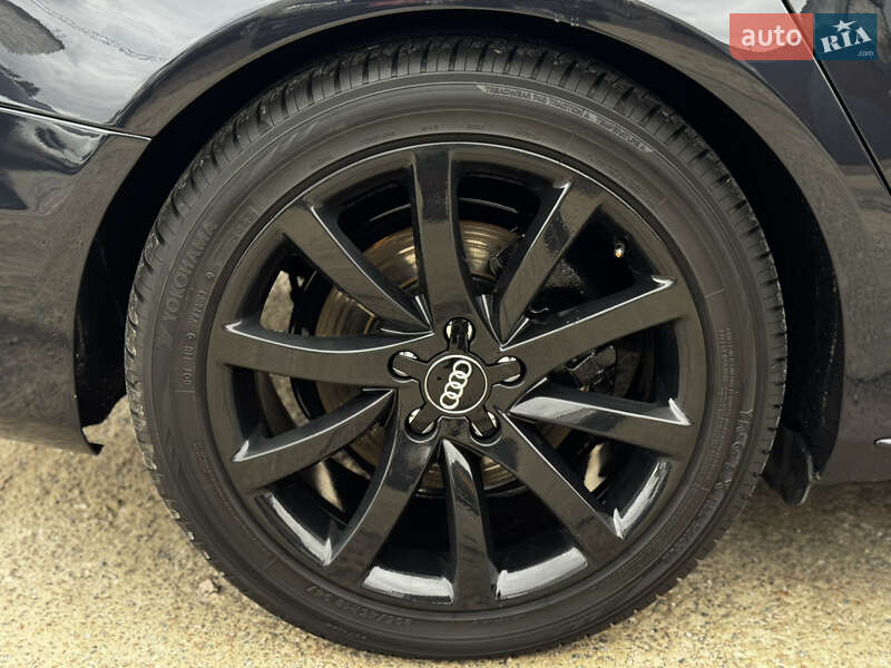 Седан Audi A4 2014 в Житомирі