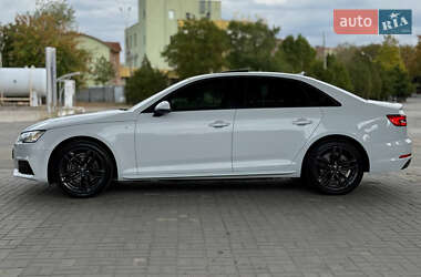 Седан Audi A4 2017 в 
