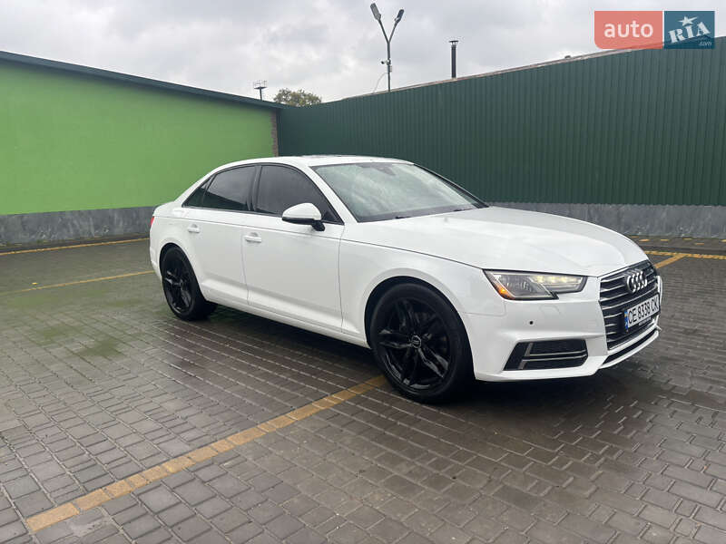 Седан Audi A4 2016 в Новоднестровске