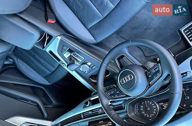 Седан Audi A4 2015 в 