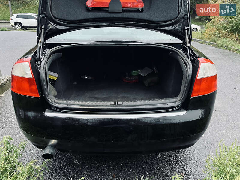 Седан Audi A4 2001 в Виннице