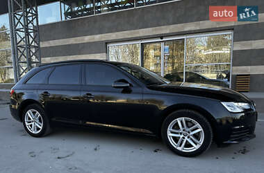 Универсал Audi A4 2017 в 