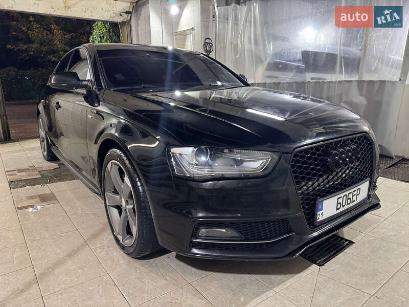Седан Audi A4 2014 в Києві