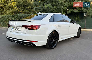 Седан Audi A4 2019 в 