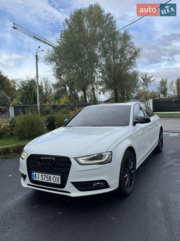 Седан Audi A4 2014 в 
