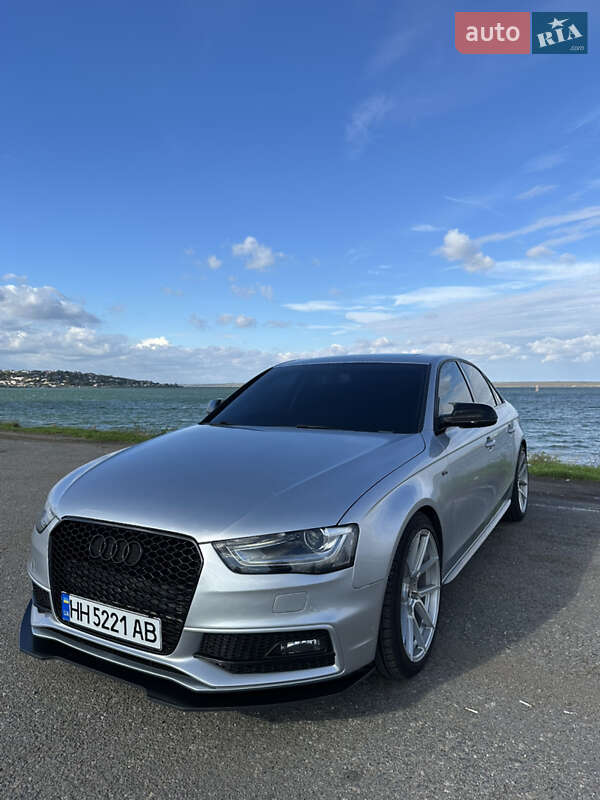 Седан Audi A4 2015 в Одессе