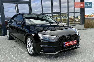 Седан Audi A4 2019 в 