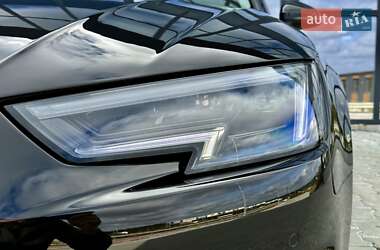 Седан Audi A4 2019 в 
