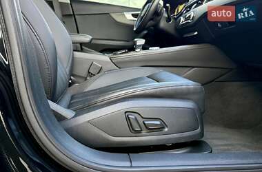 Седан Audi A4 2019 в 