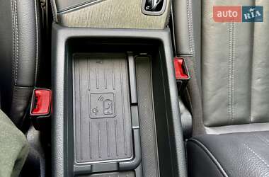 Седан Audi A4 2019 в 