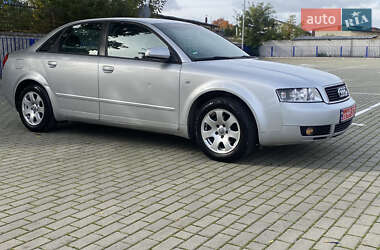 Седан Audi A4 2004 в 