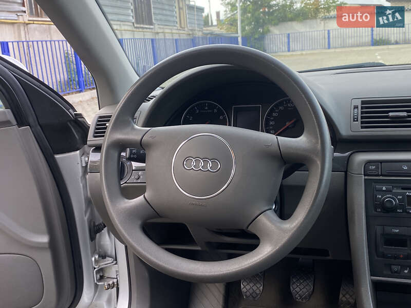 Седан Audi A4 2004 в Тернополі