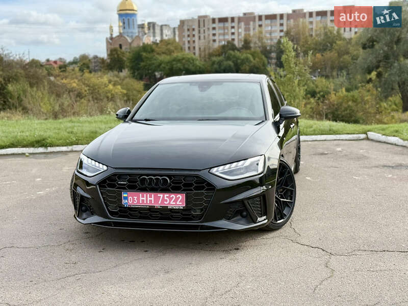 Седан Audi A4 2020 в Ровно