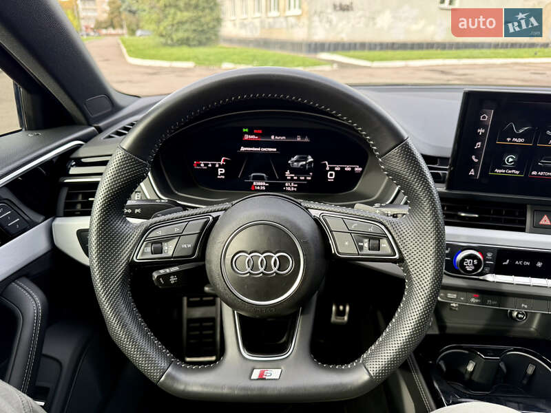 Седан Audi A4 2020 в Ровно