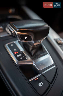 Седан Audi A4 2016 в 