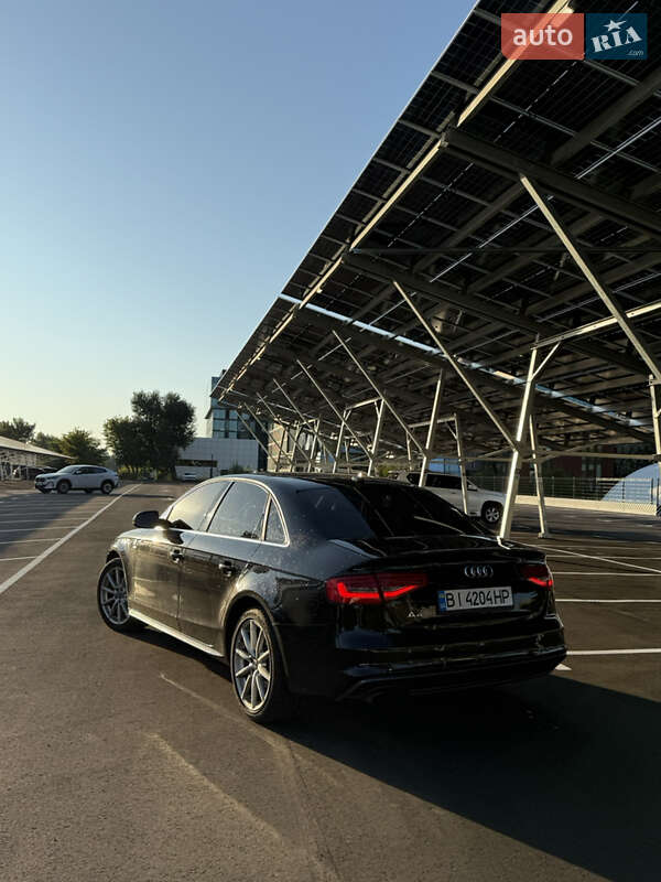 Седан Audi A4 2015 в 