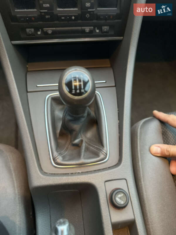 Универсал Audi A4 2004 в Днепре