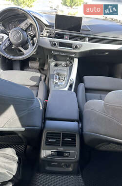 Универсал Audi A4 2018 в 
