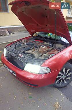 Седан Audi A4 1995 в Измаиле