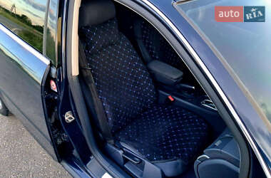 Седан Audi A4 2004 в 