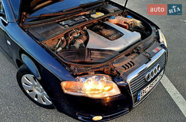 Седан Audi A4 2004 в 