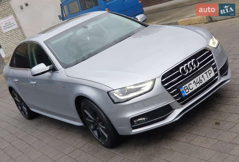 Седан Audi A4 2014 в Львове