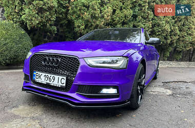 Седан Audi A4 2013 в 