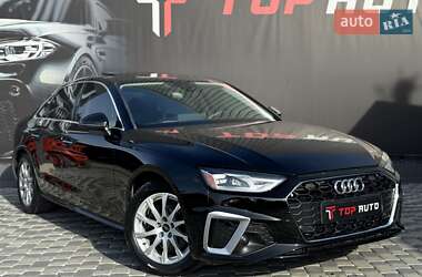 Седан Audi A4 2022 в 