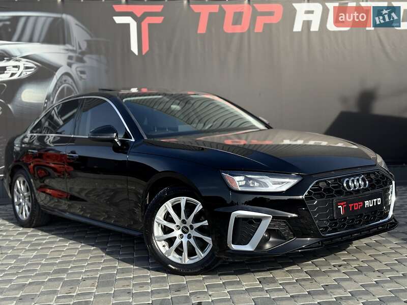 Седан Audi A4 2022 в Львове