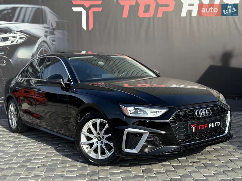 Седан Audi A4 2022 в Львове