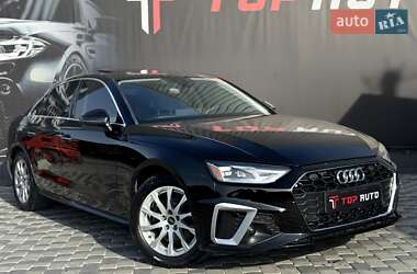 Седан Audi A4 2022 в 