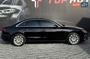 Седан Audi A4 2022 в 
