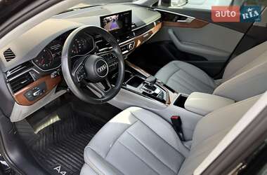 Седан Audi A4 2022 в 