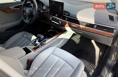 Седан Audi A4 2022 в 